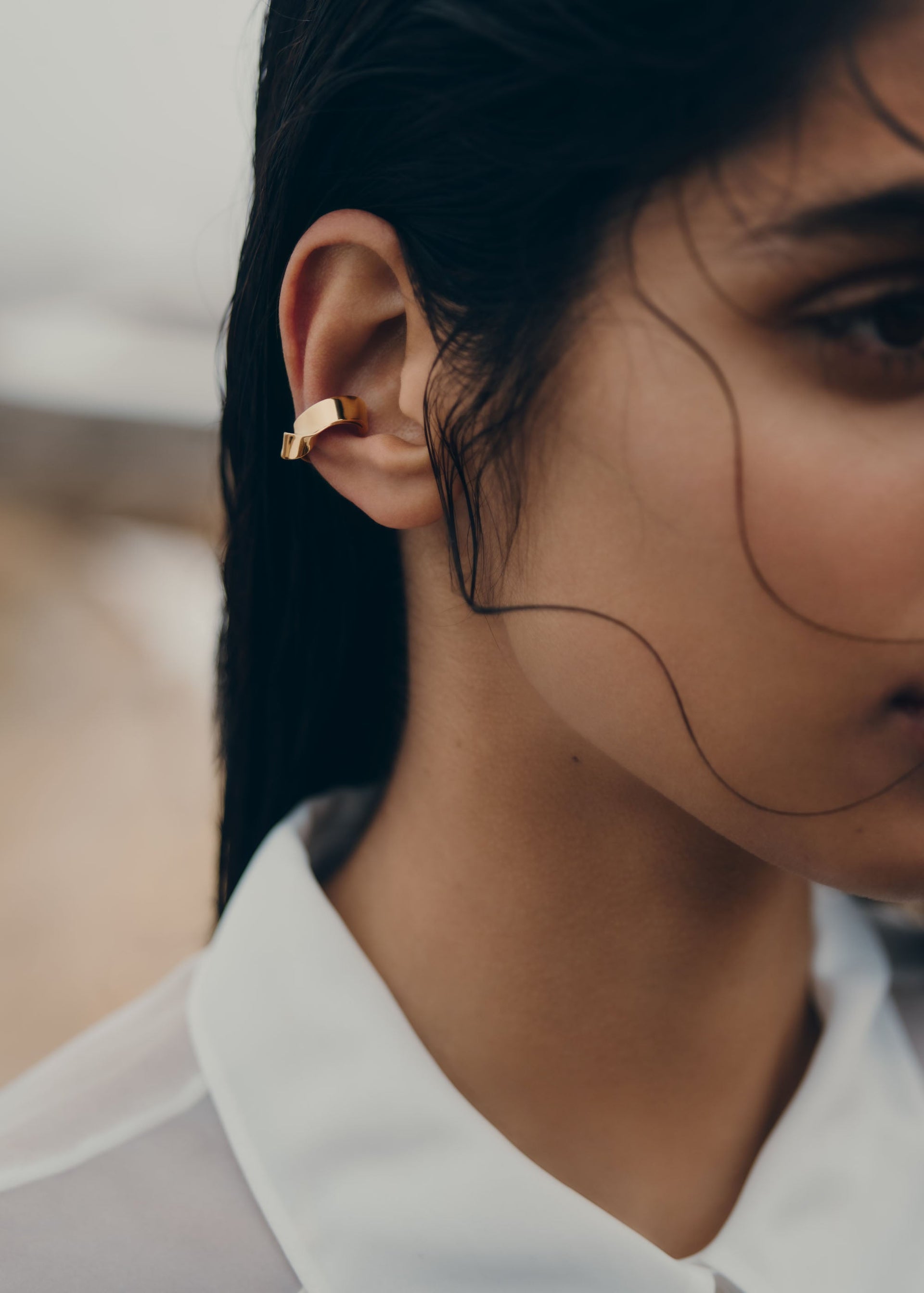 Ear cuff Éole​ - chapada en oro de 24 quilates​