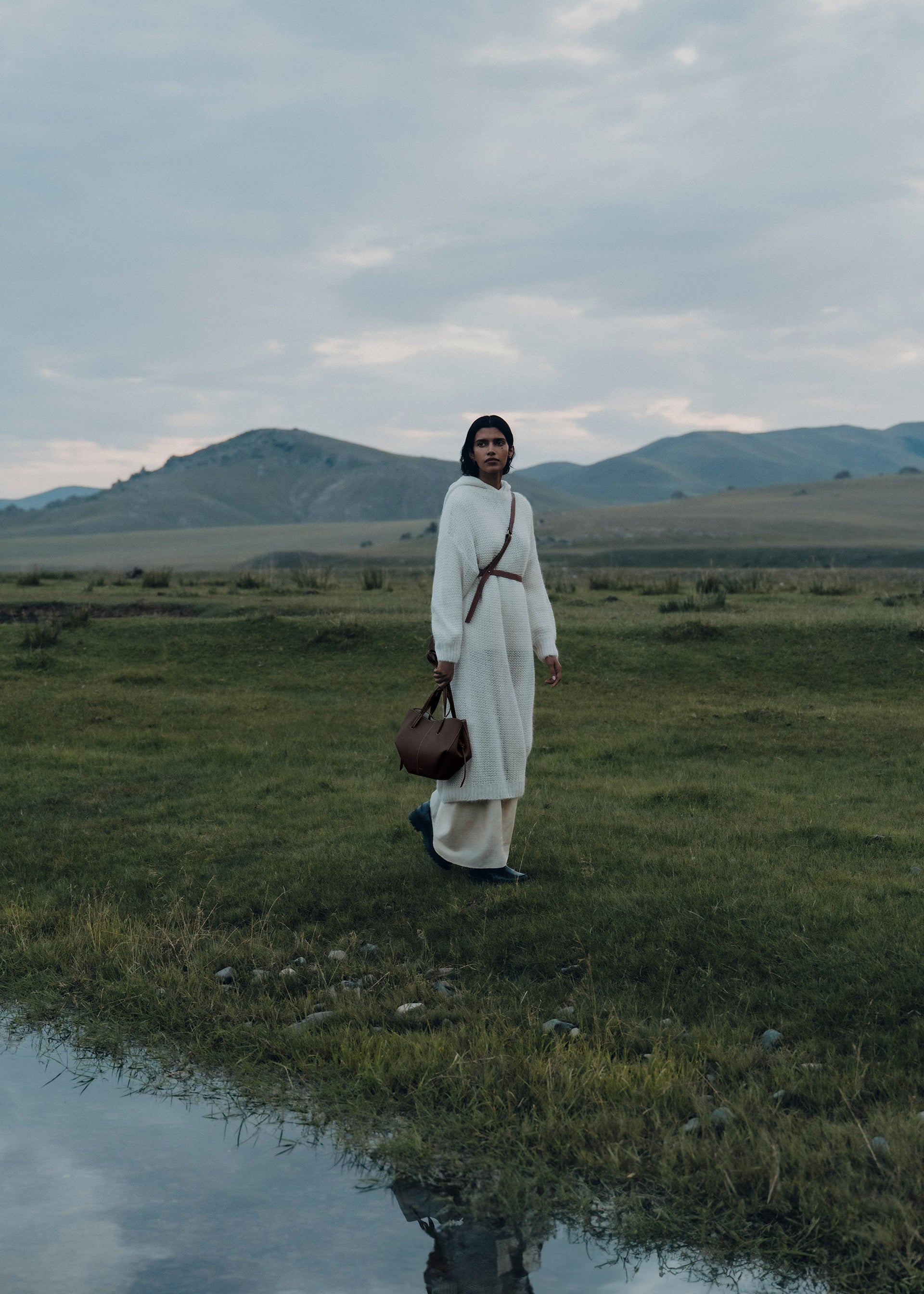 Cyme Mini - Ébano Grano