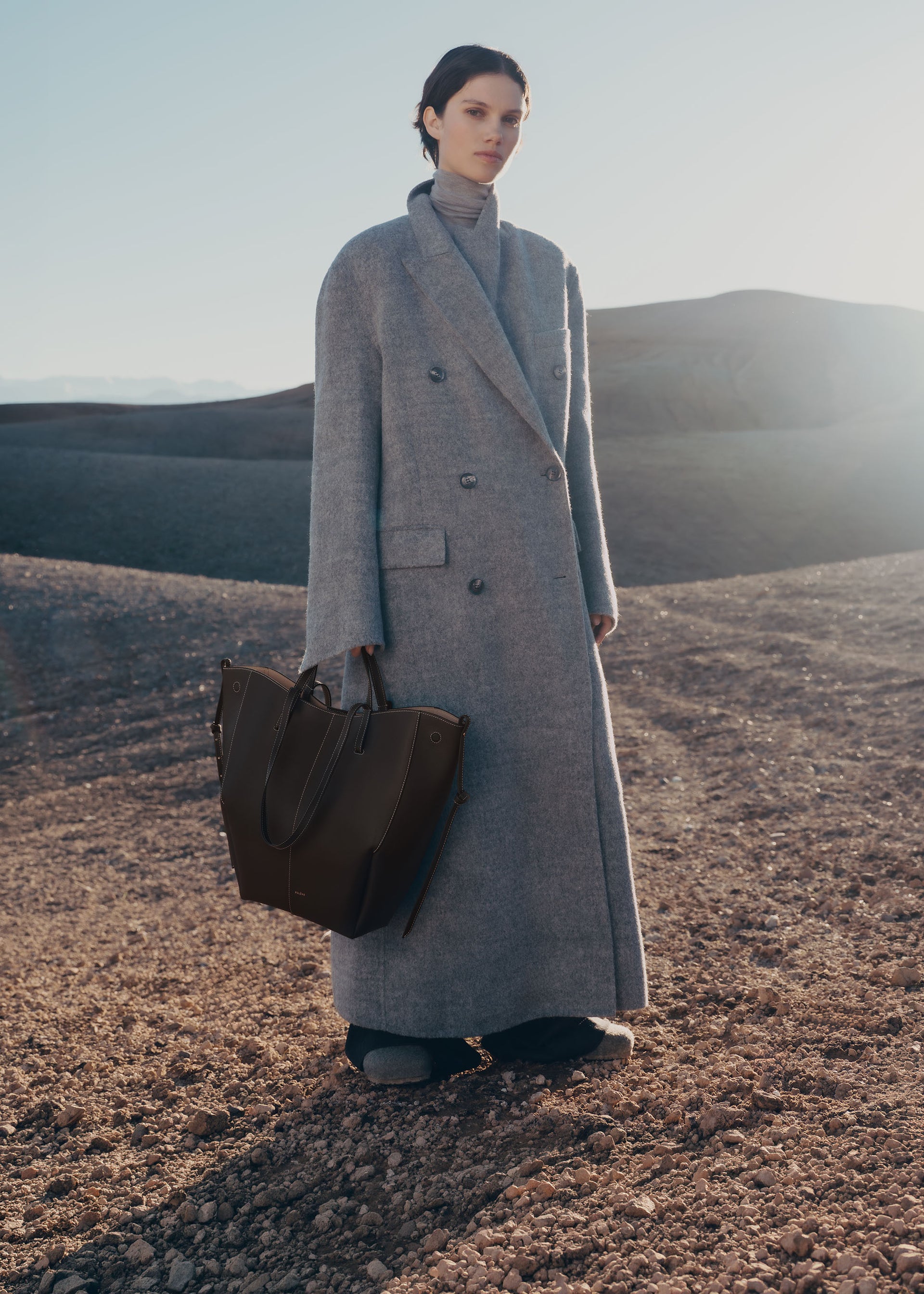 Cyme Tote - Ébano Piel Granulada