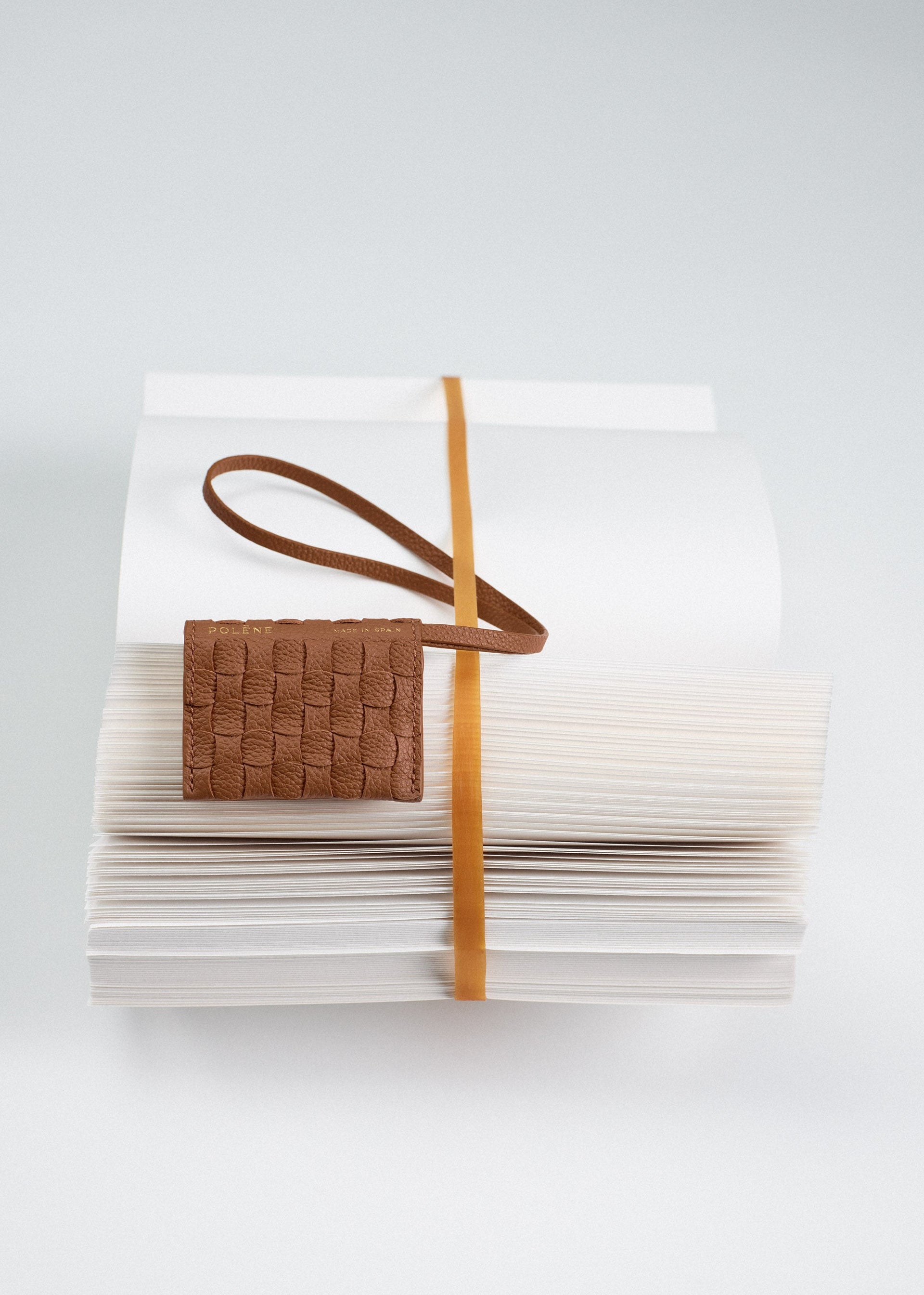 Charm L’Écrivain - Camel