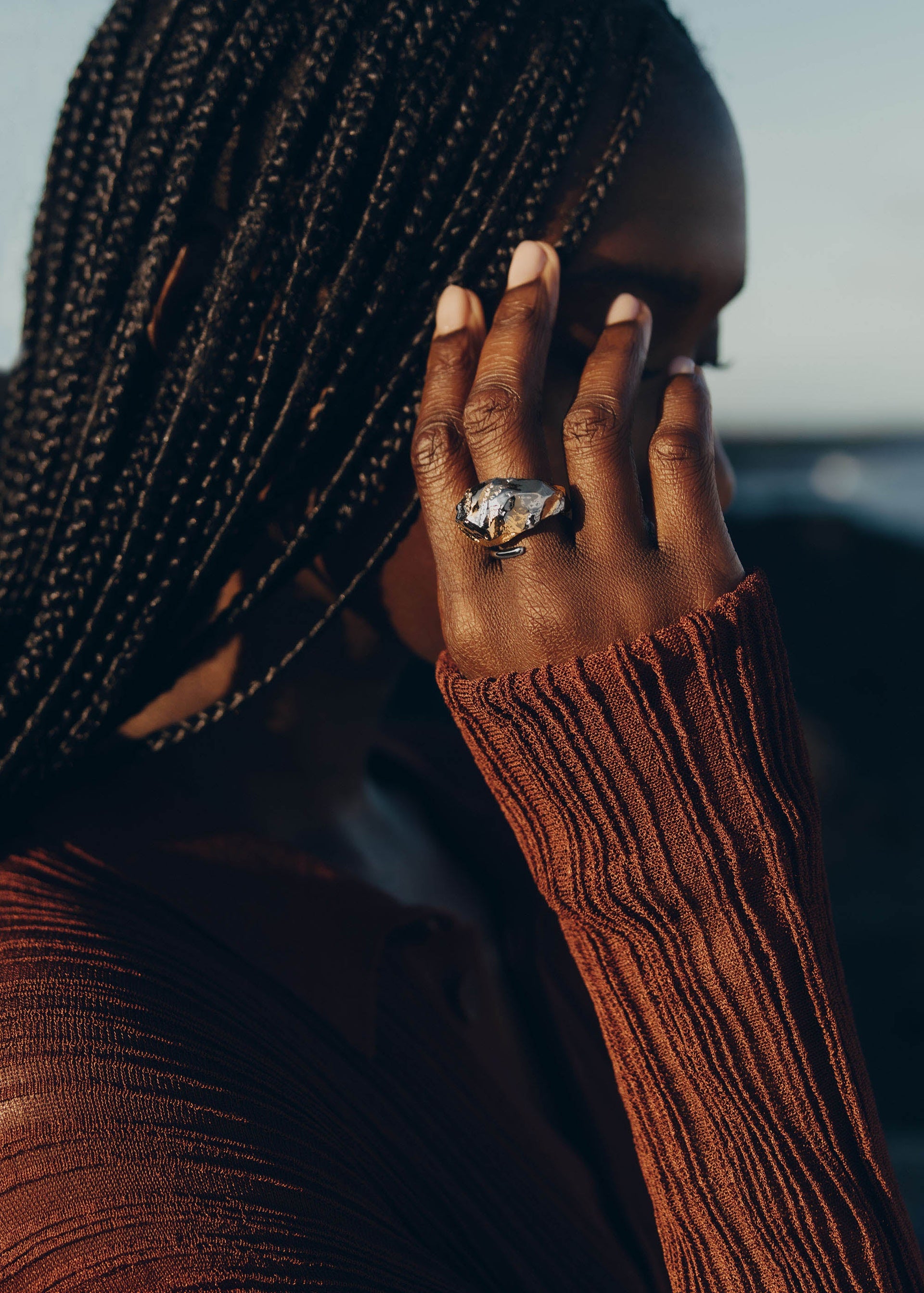 Anillo Eroz - Dúo en paladio y oro de 24 quilates​