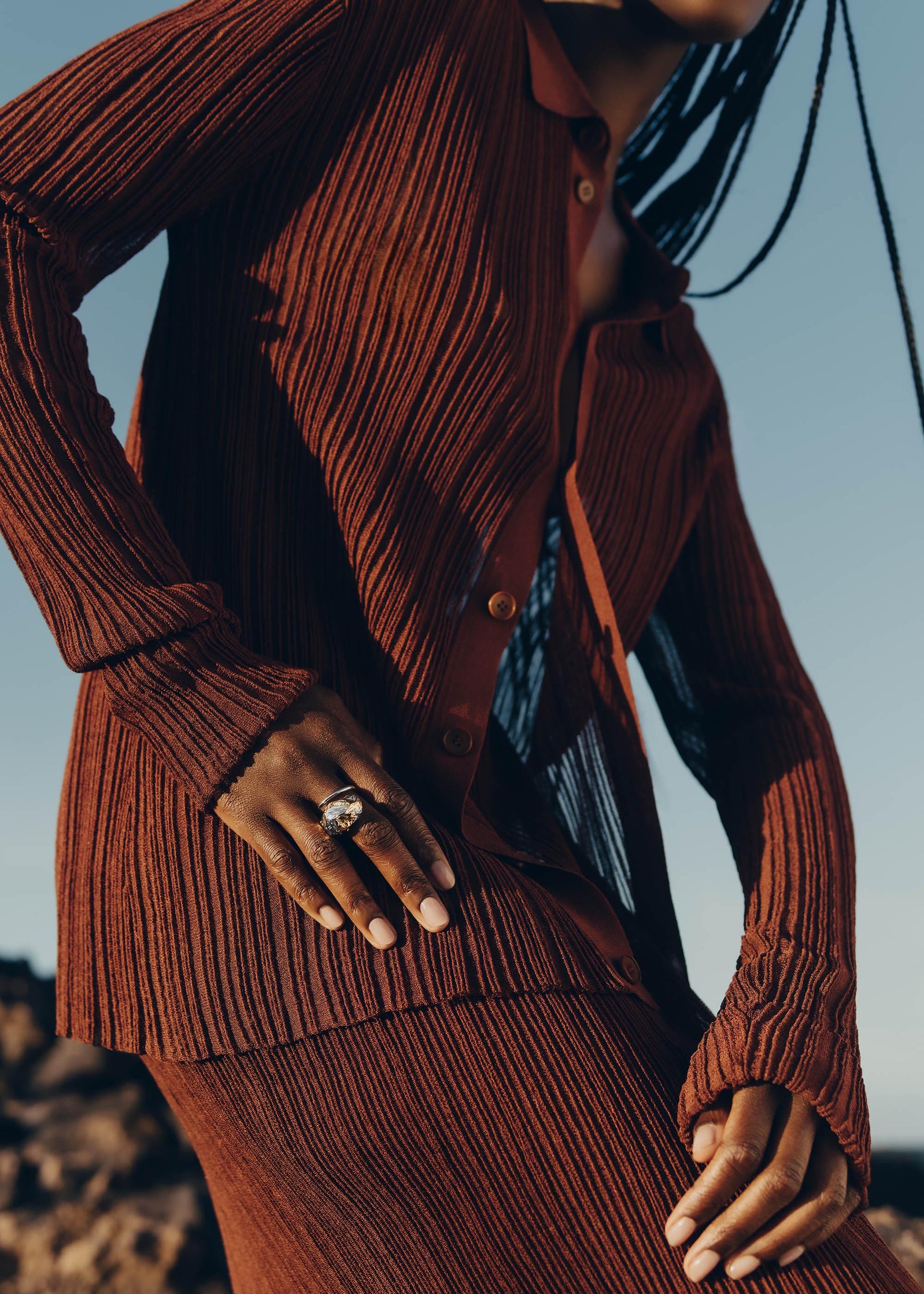 Anillo Eroz - Dúo en paladio y oro de 24 quilates​