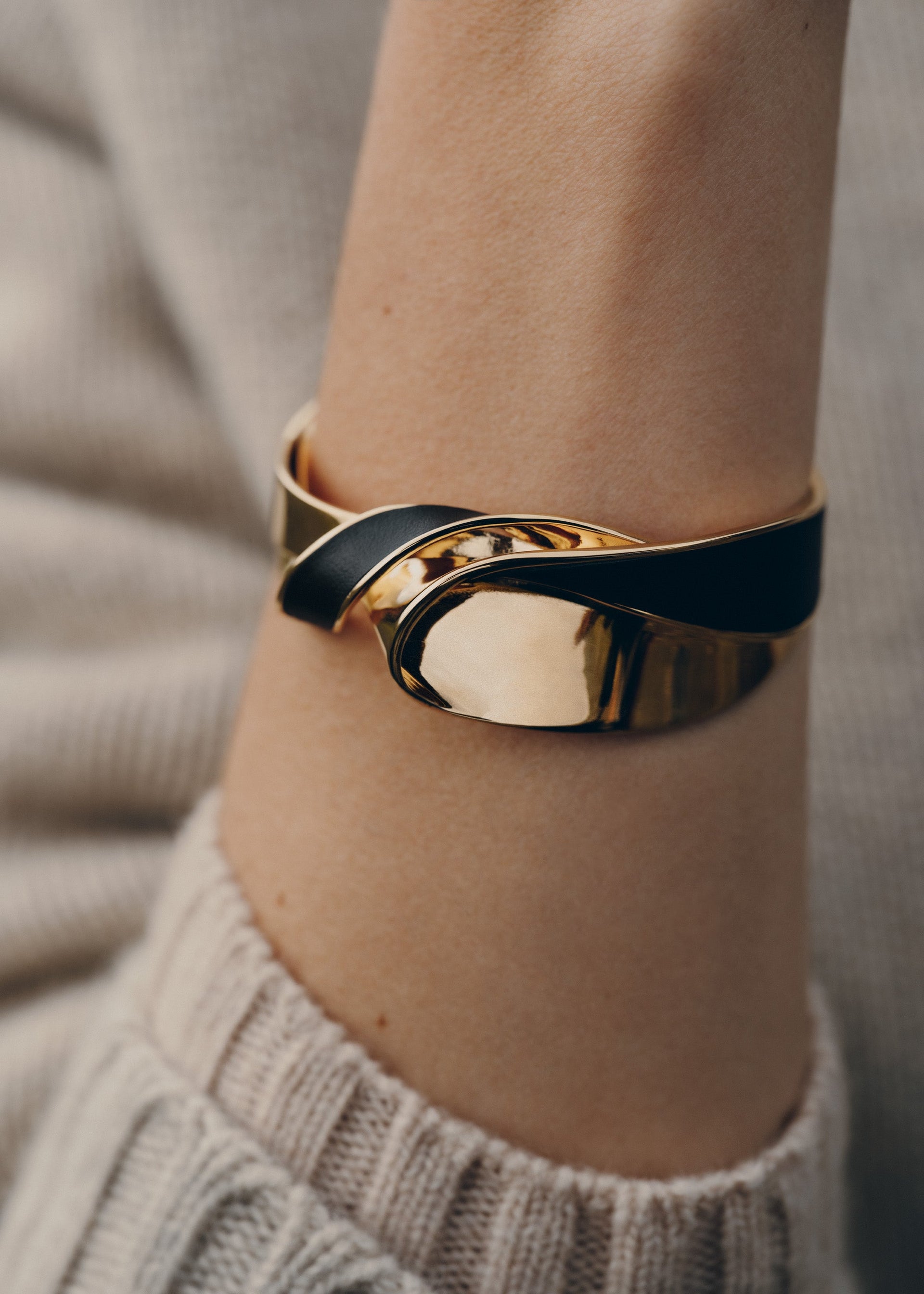 Brazalete Éole - Cuero Negro