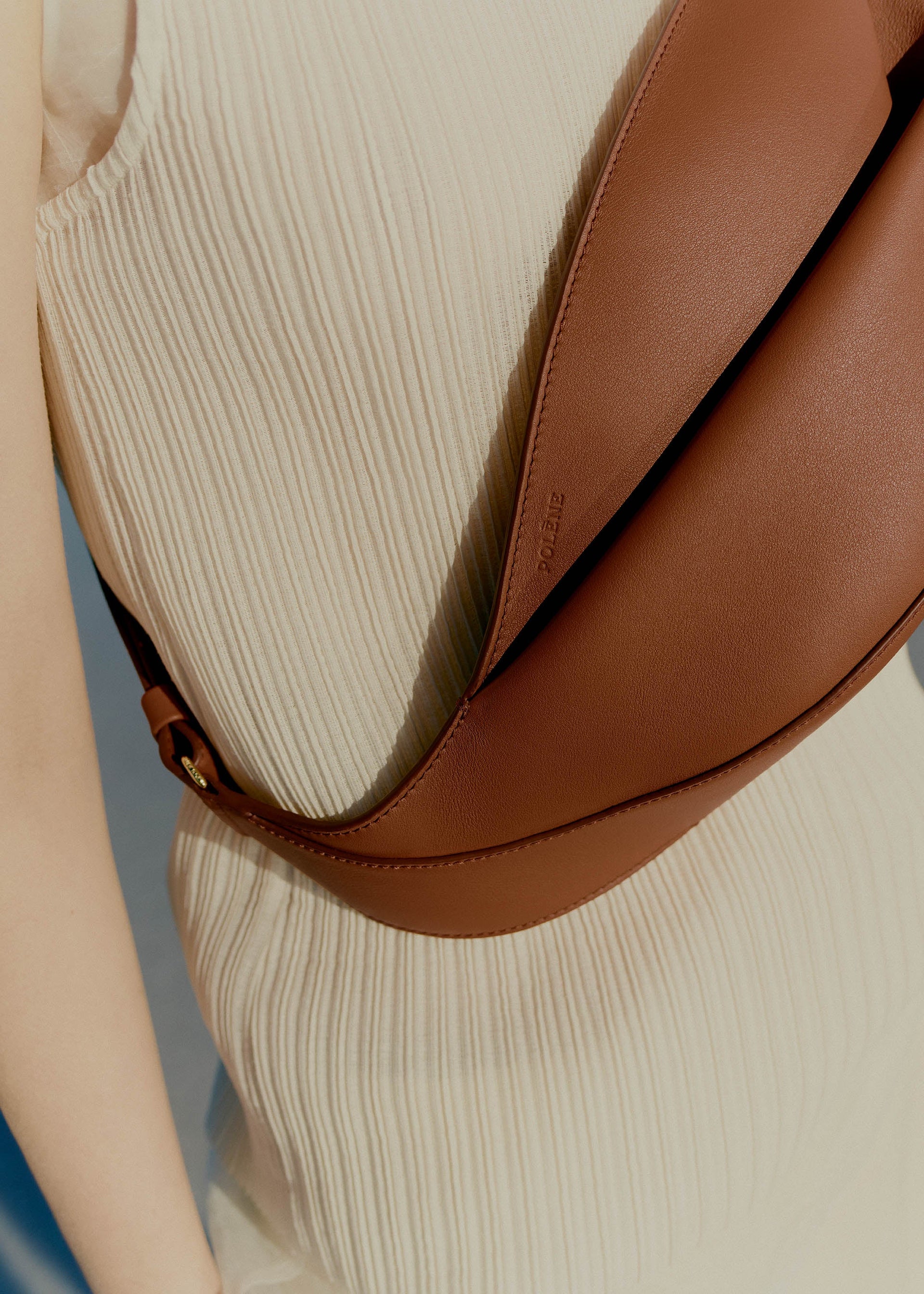 Neyu - Coñac Piel Lisa