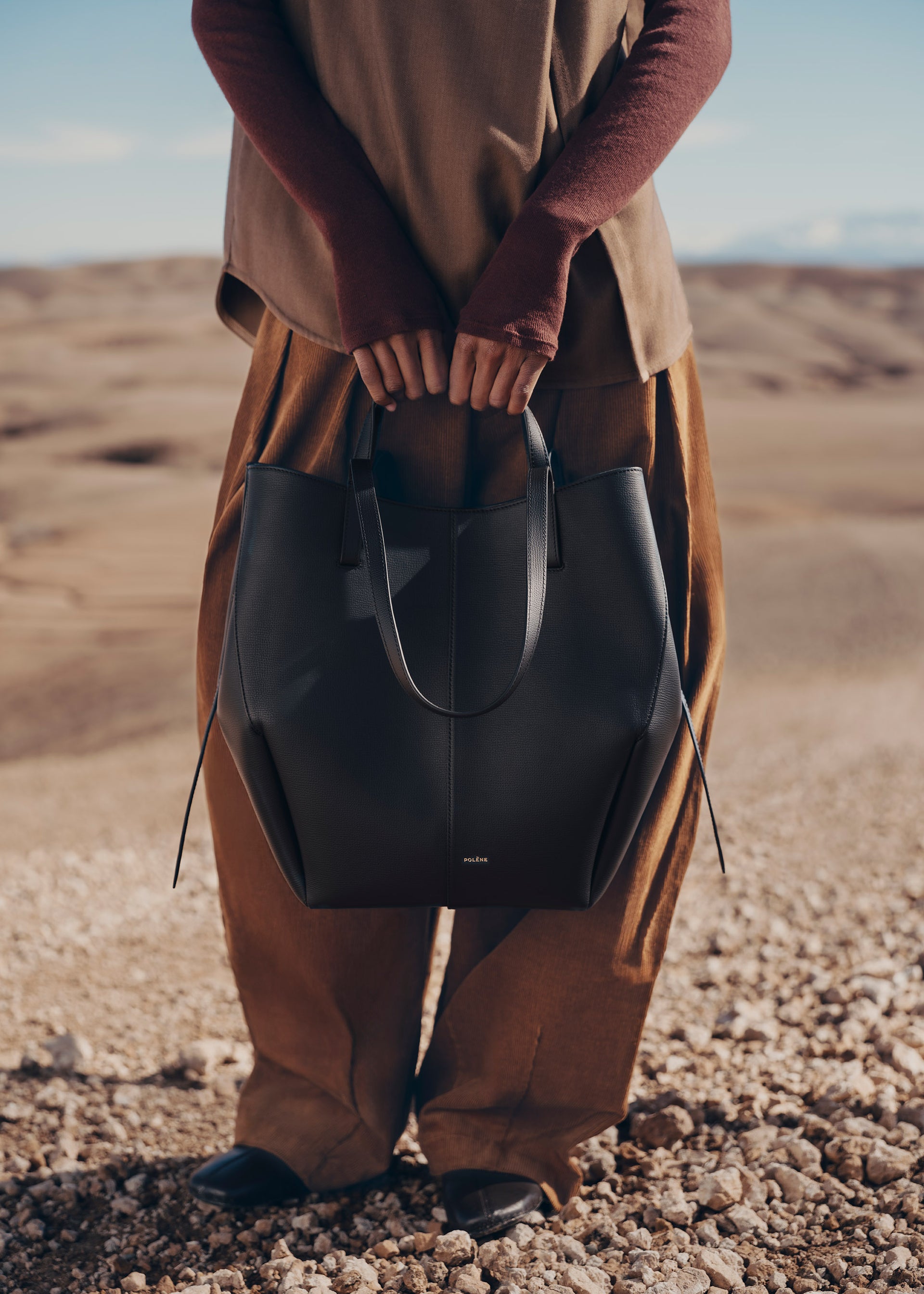 Cyme Tote - Negro Piel Granulada 