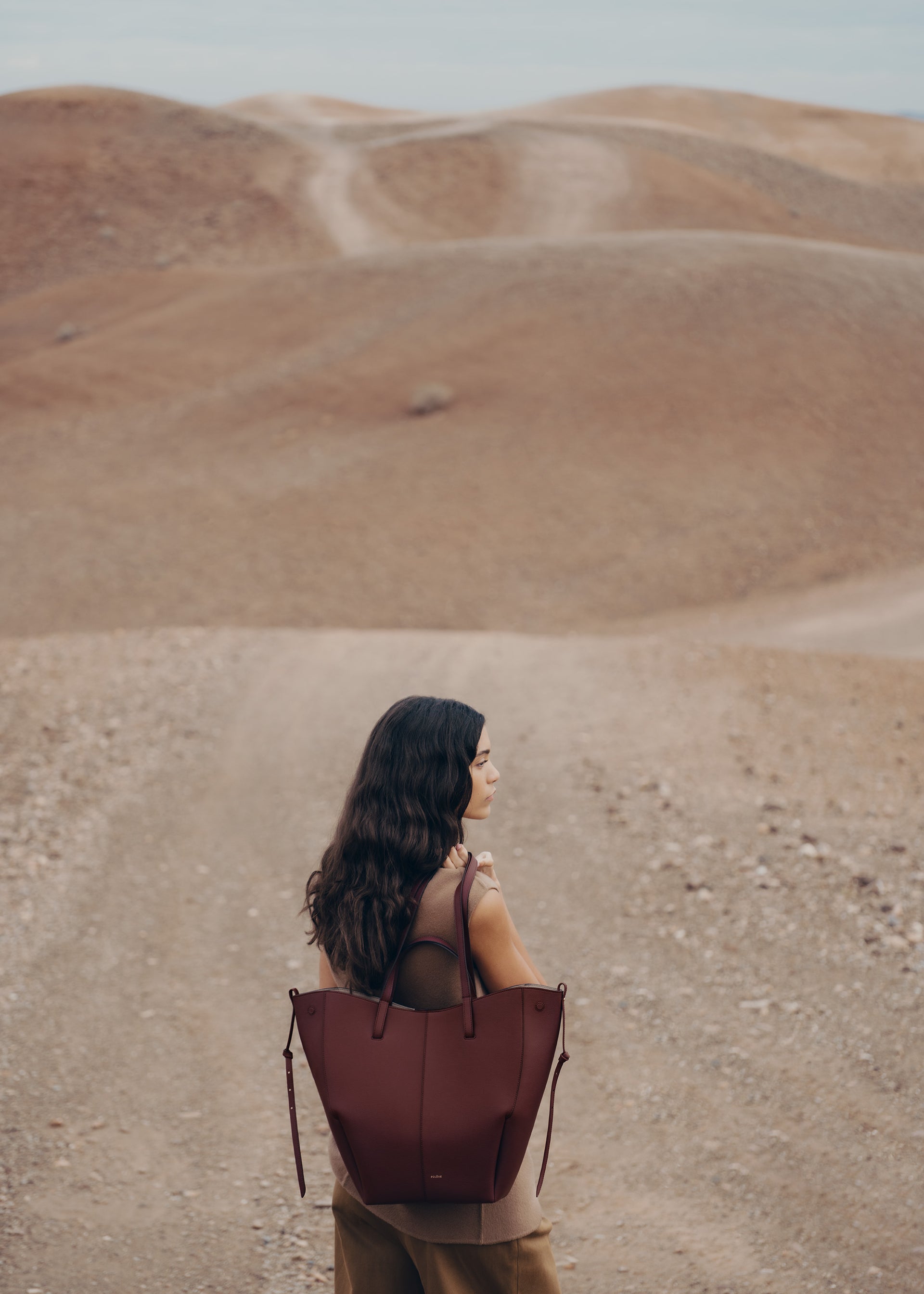 Cyme Tote - Cereza Negra Piel Granulada