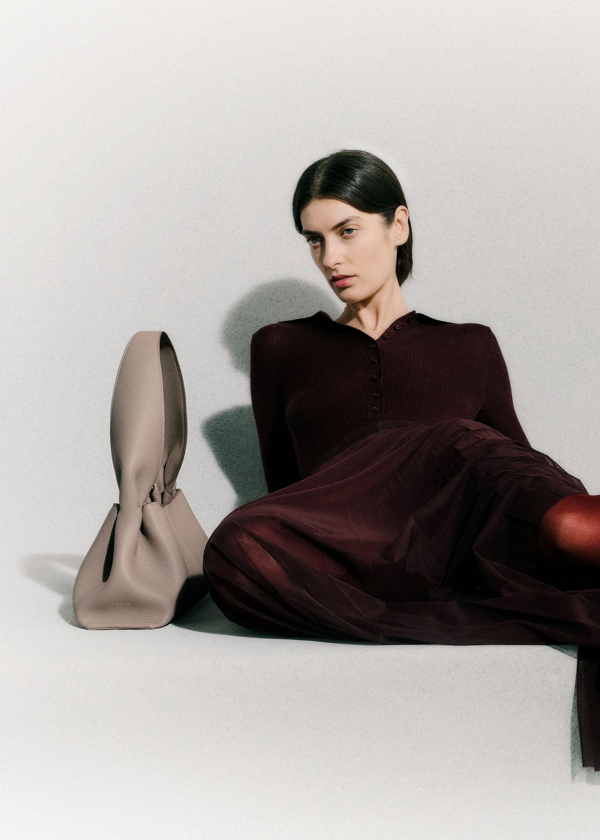 Numéro Neuf East-West - Gris Topo Piel Granulada