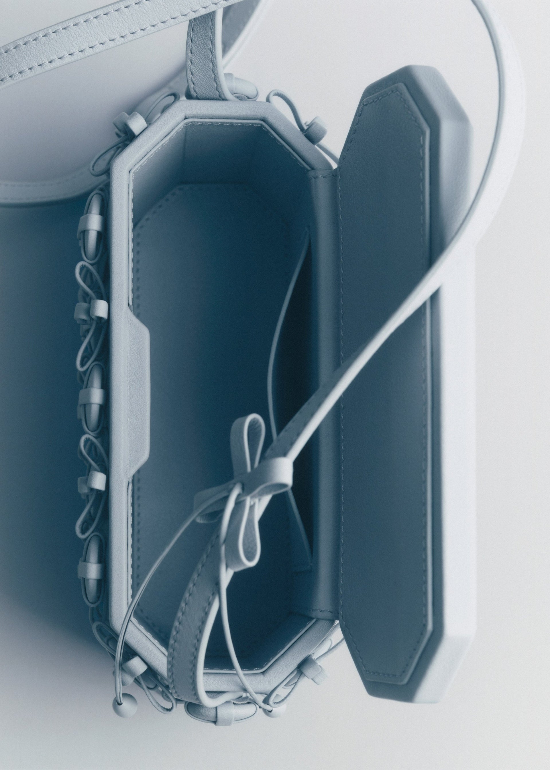 Button Bow Box - Nube