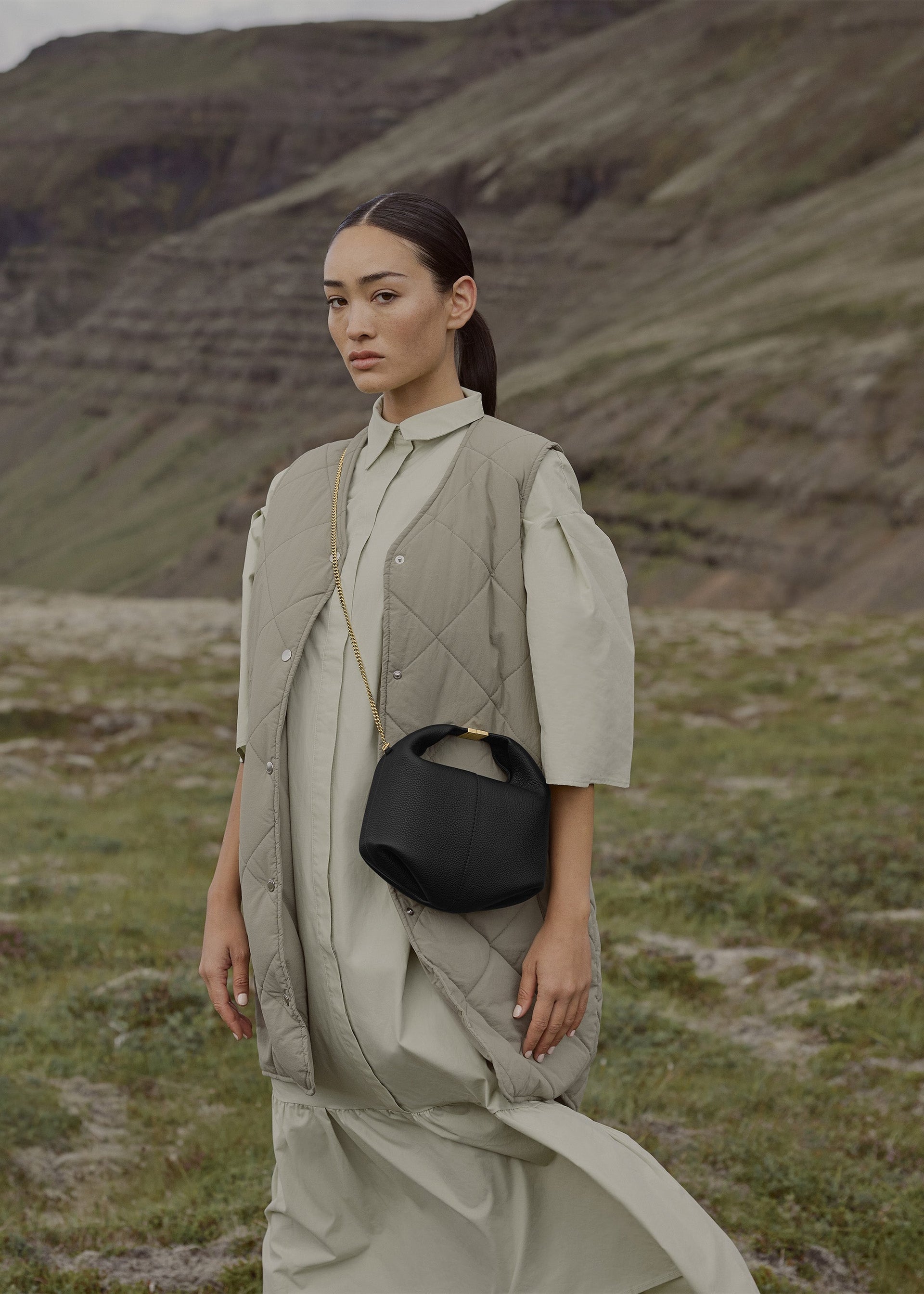 Béri - Cadena Negro Piel Granulada