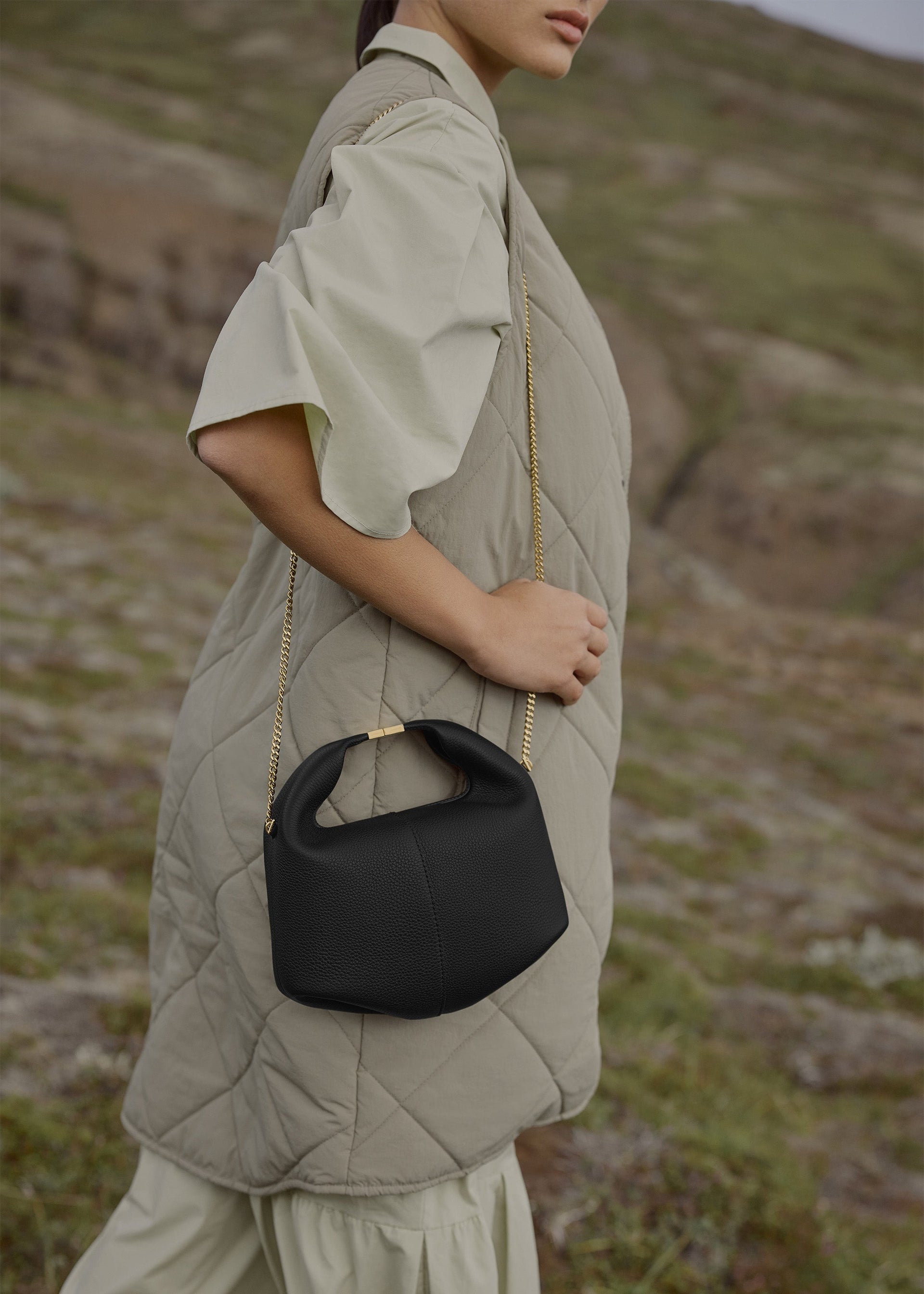 Béri - Cadena Negro Piel Granulada