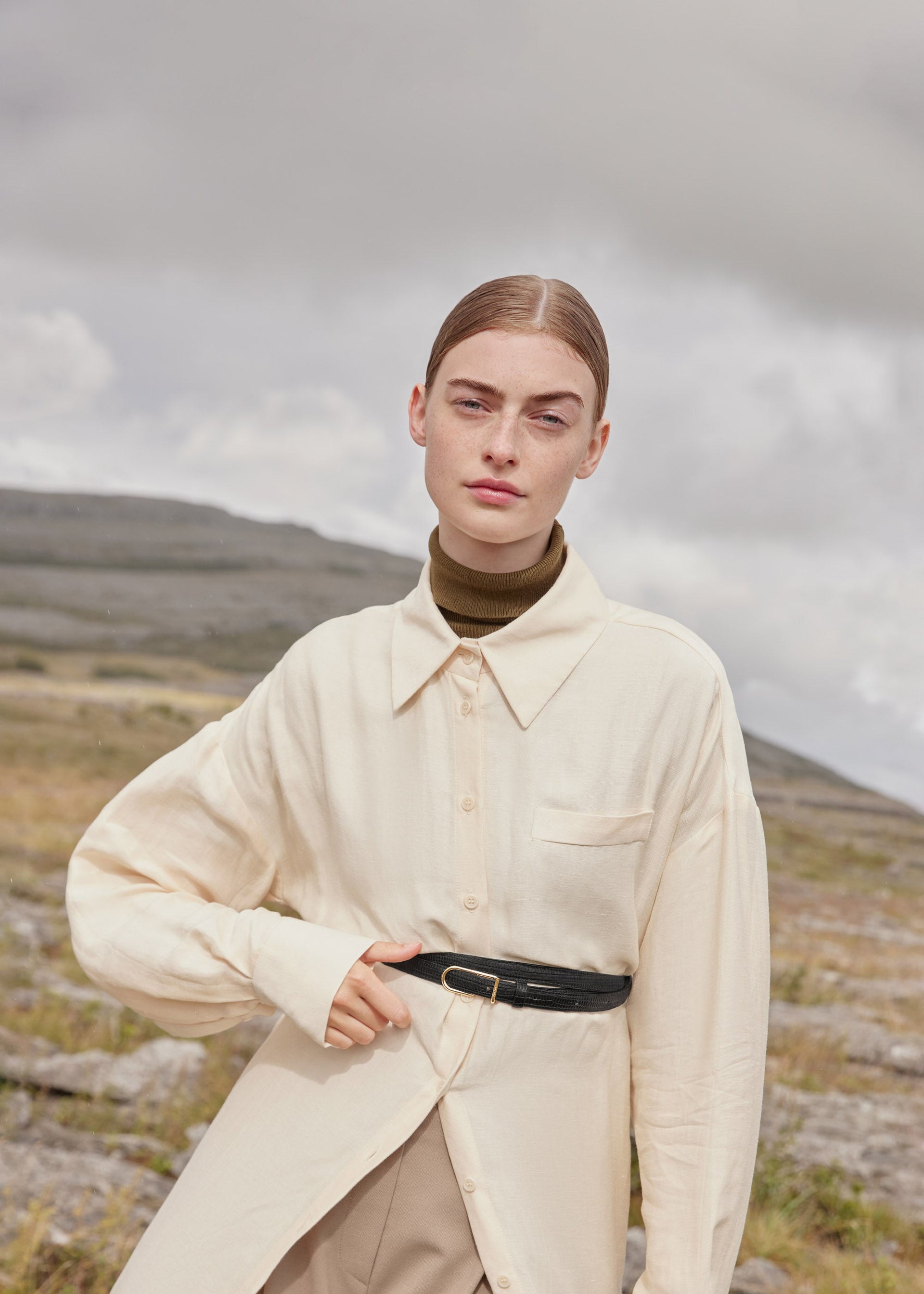 Cinturón fino Umi - Estampado de Lagarto Negro