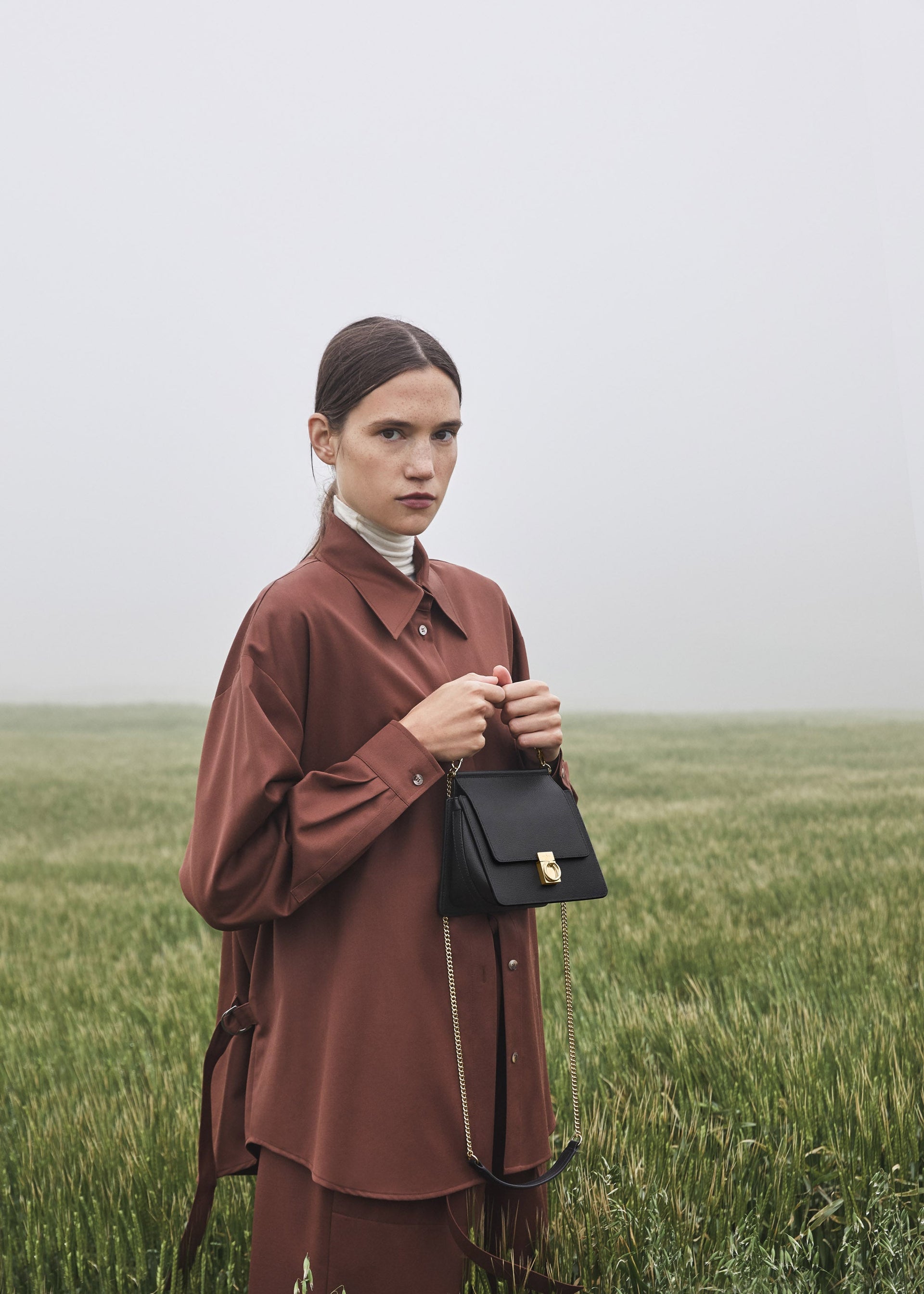 Numéro Sept Mini - Negro Piel Granulada