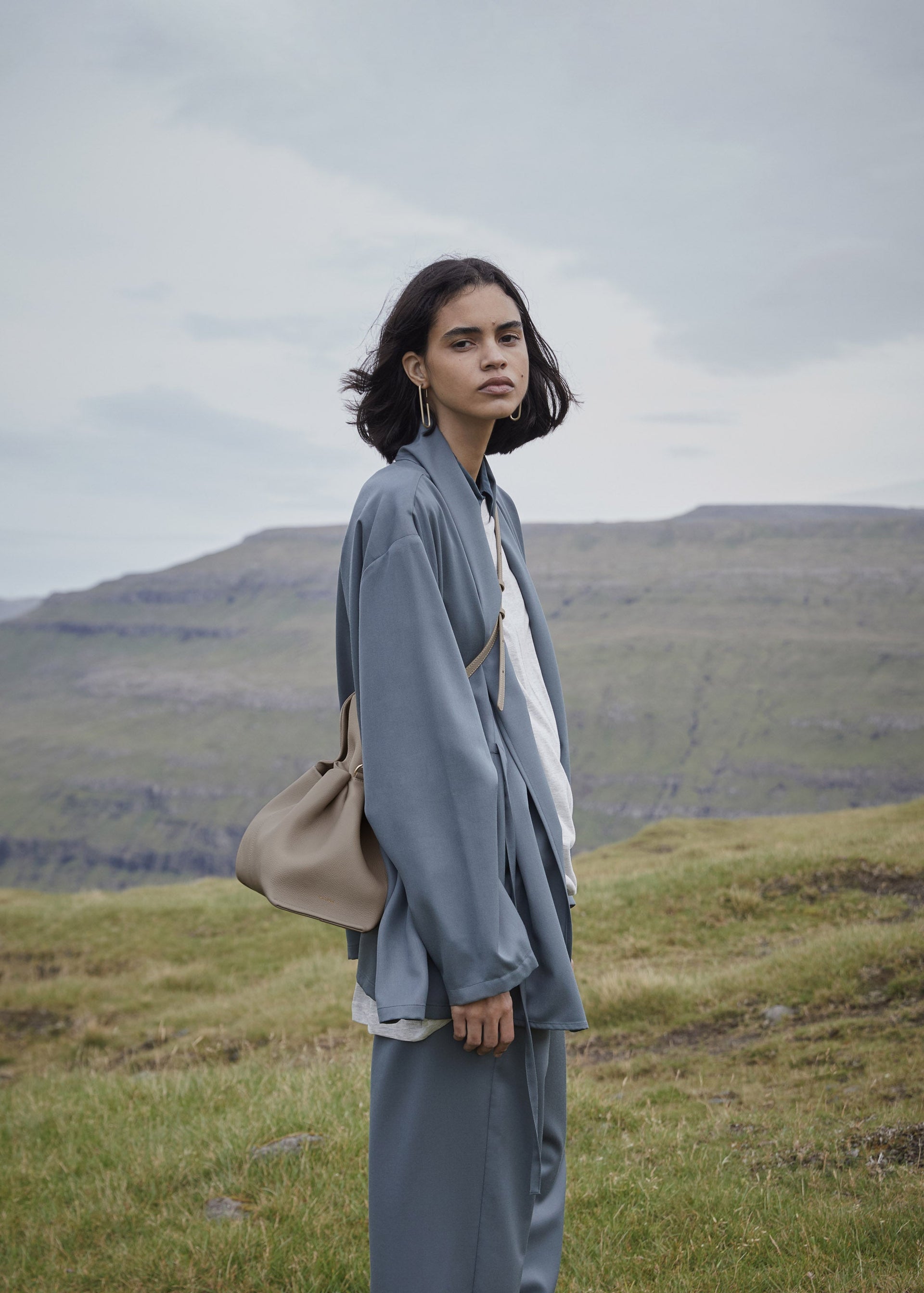 Numéro Neuf - Gris Topo Grano