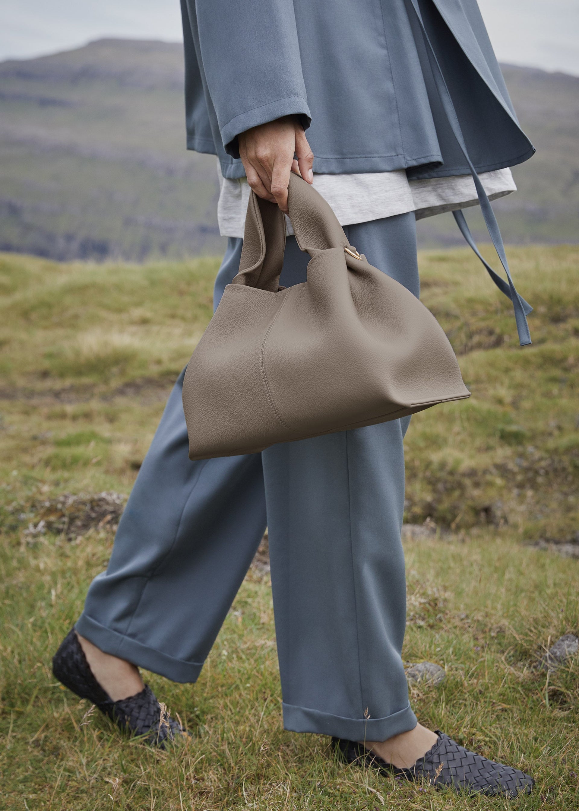 Numéro Neuf - Gris Topo Grano