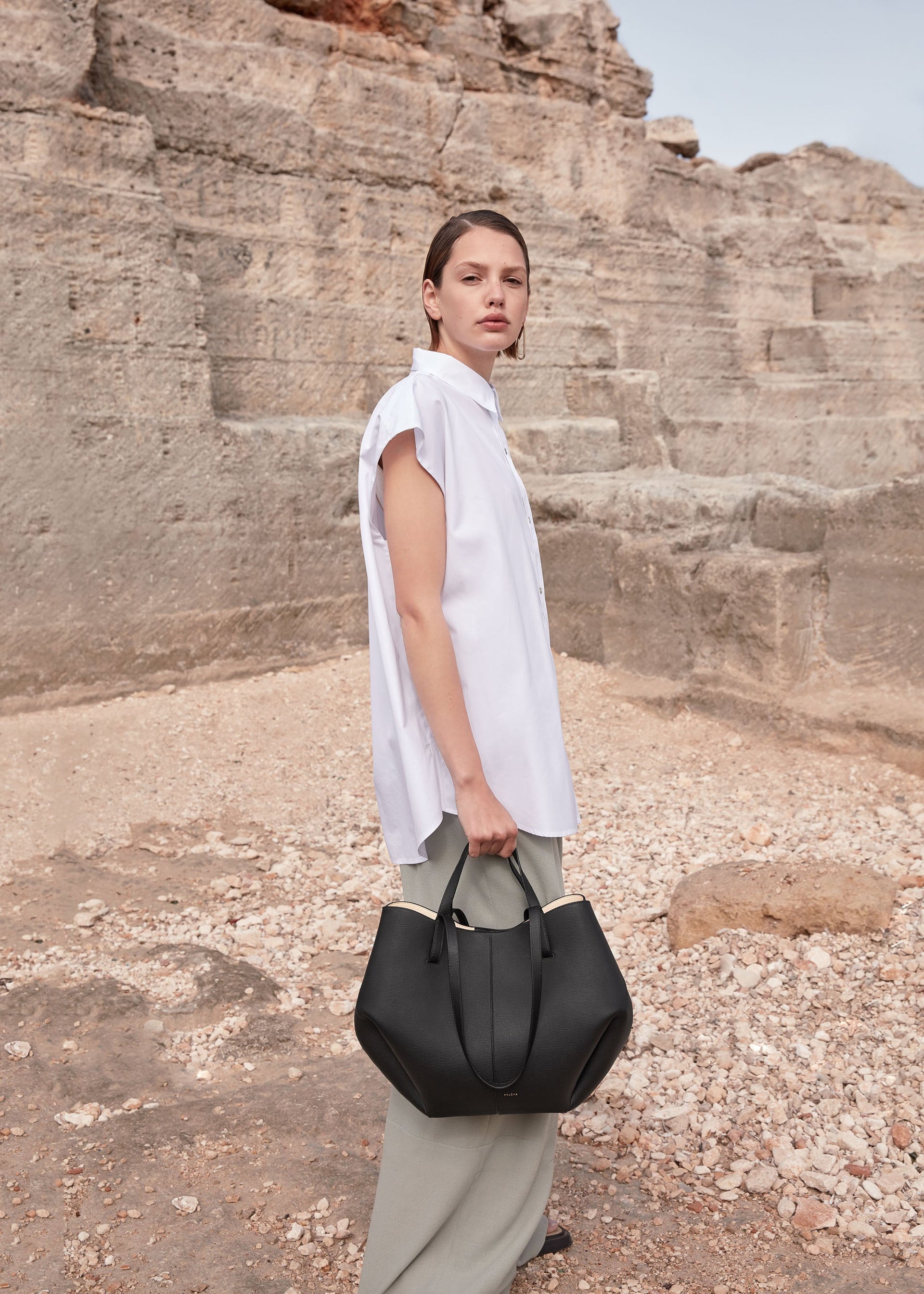 Cyme - Negro Piel Granulada