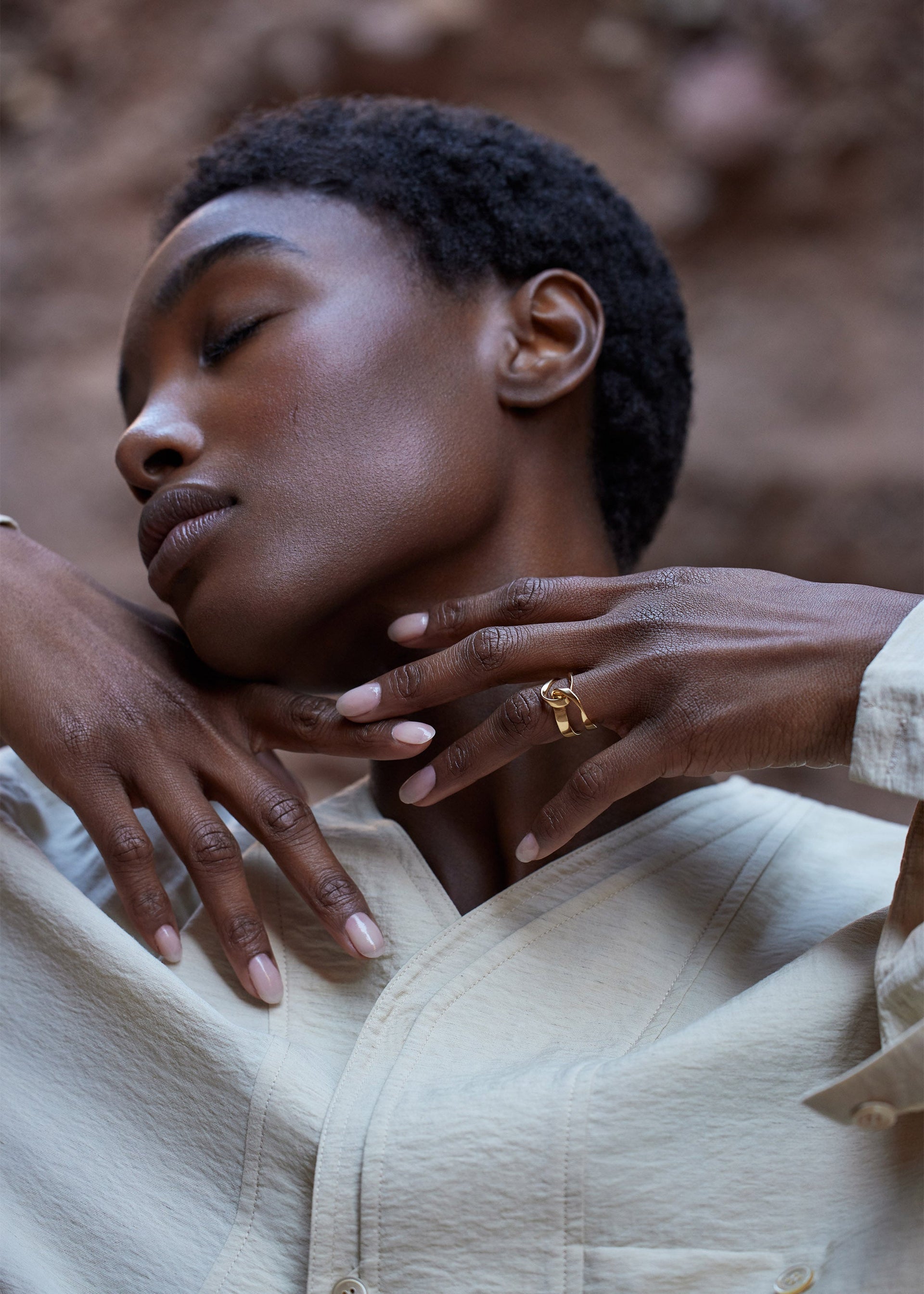 Anillo Éole​ - chapada en oro de 24 quilates​