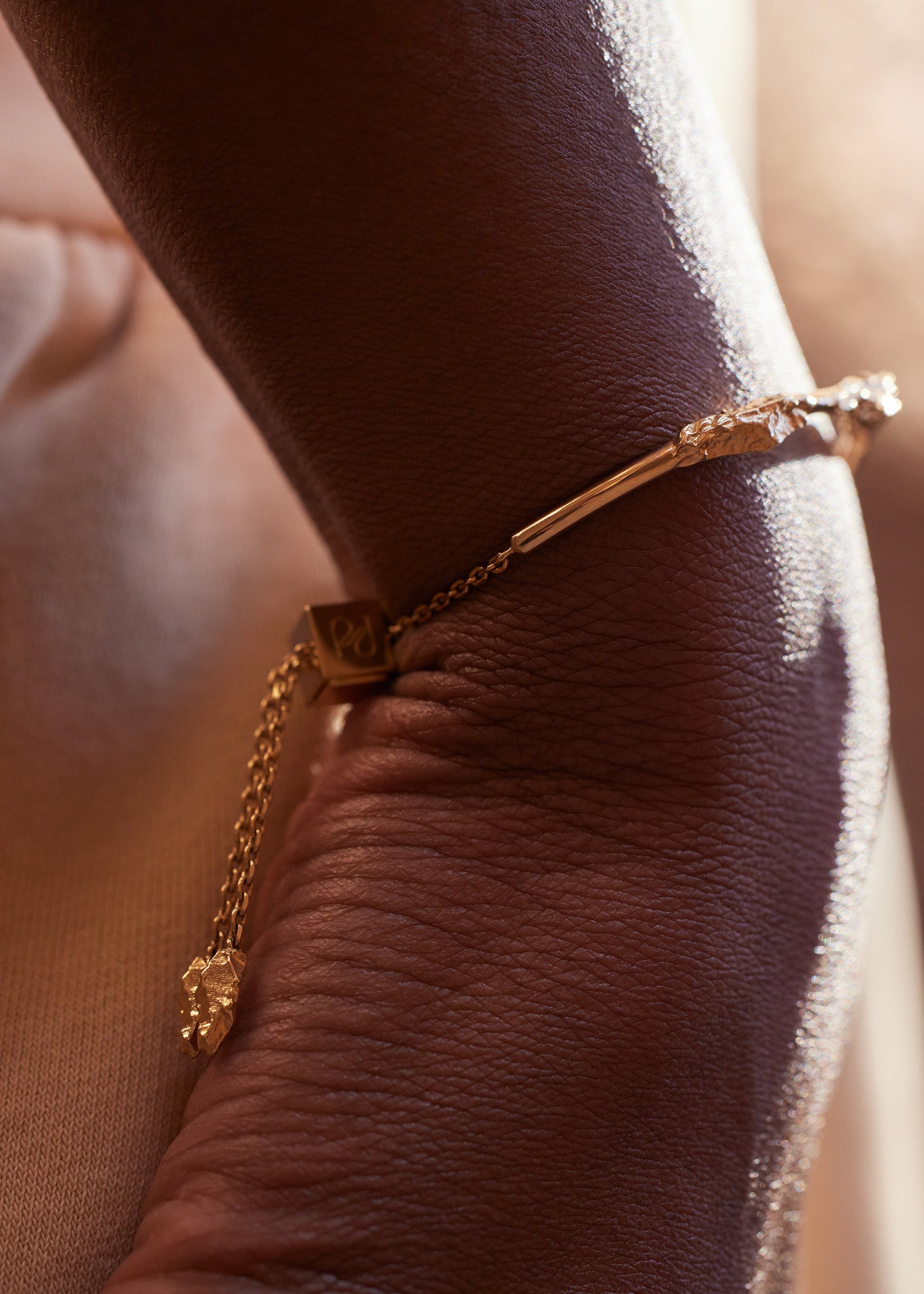 Jonc Eroz​​ - chapada en oro de 24 quilates​