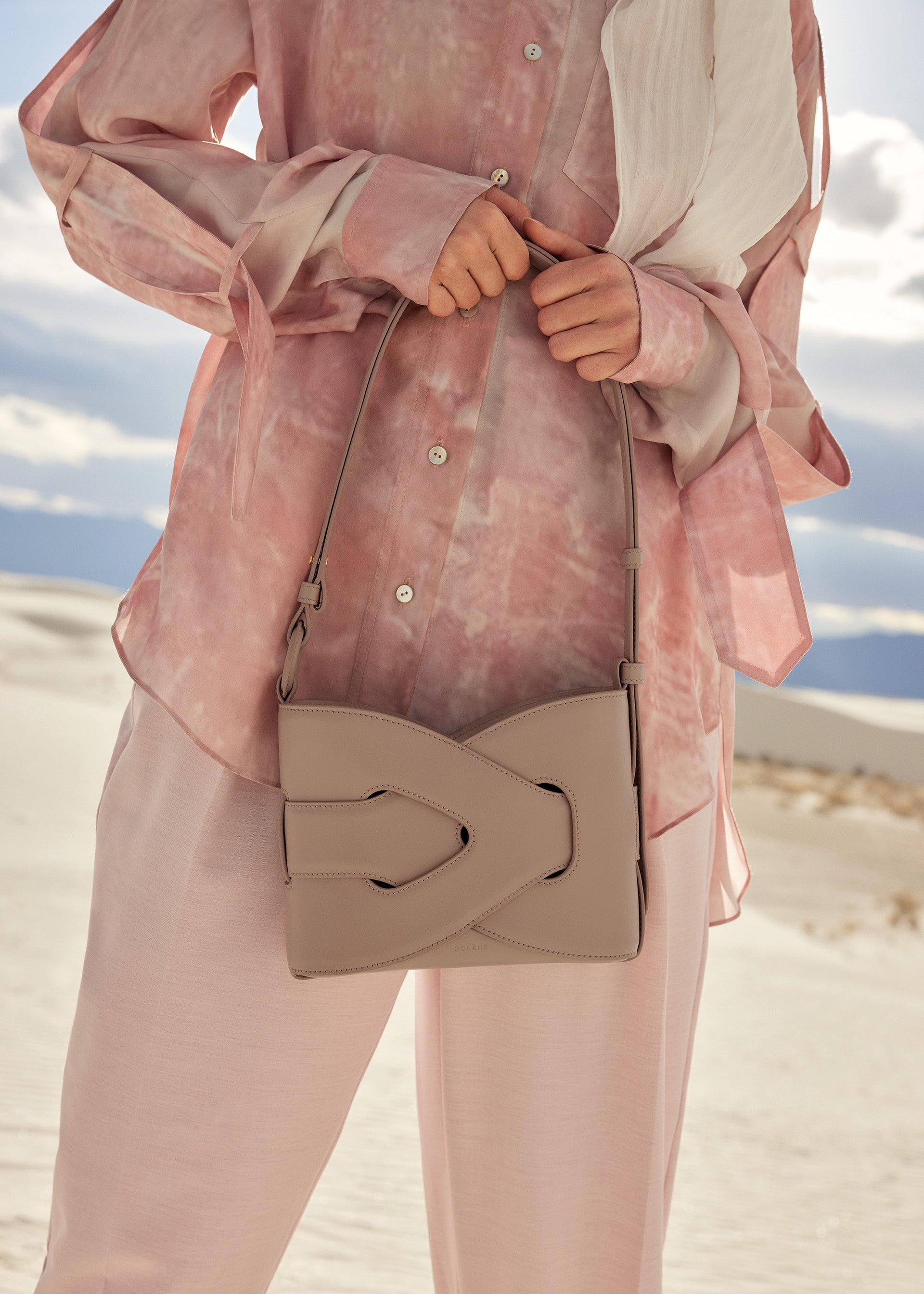 Nodde - Gris Topo Piel Lisa