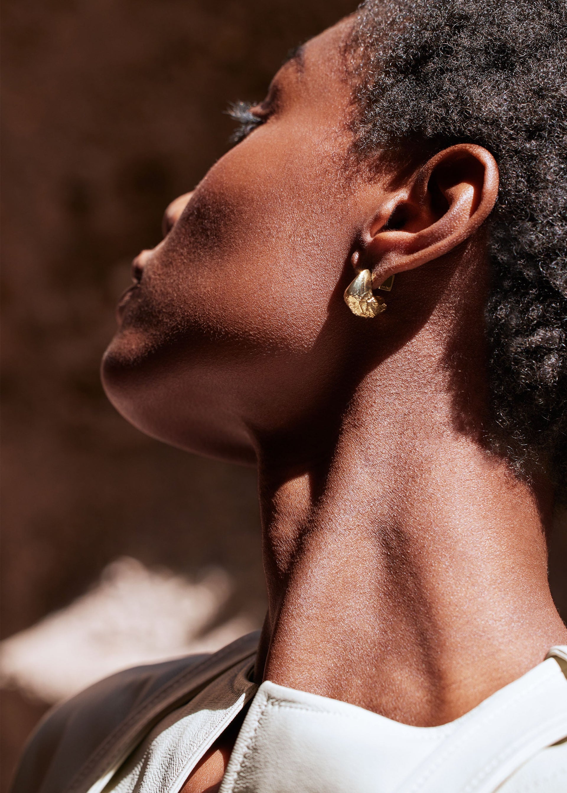 Pendientes de botón Eroz​ - chapada en oro de 24 quilates​